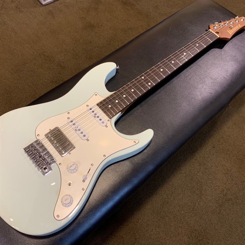 Ibanez AZ2204NW-MGRの画像